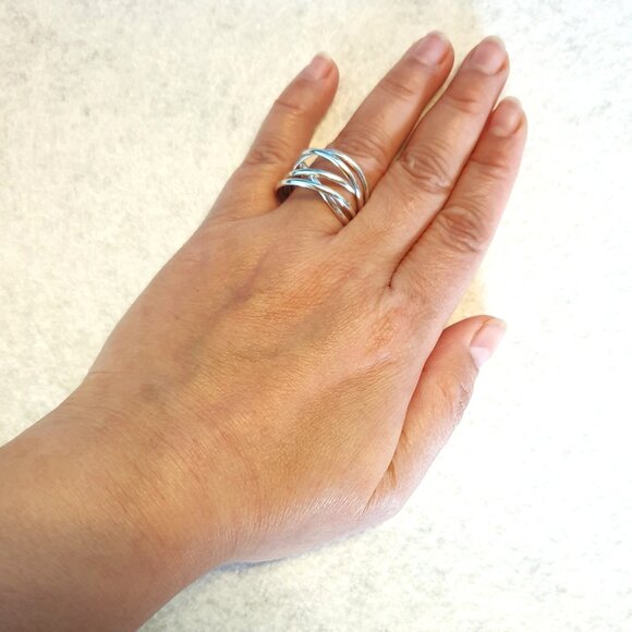 Elegant Vintage 925 Sterling Silver Interlocking 5-Band Ring – Size 9.5 – 5.75g - Picture 13 of 14